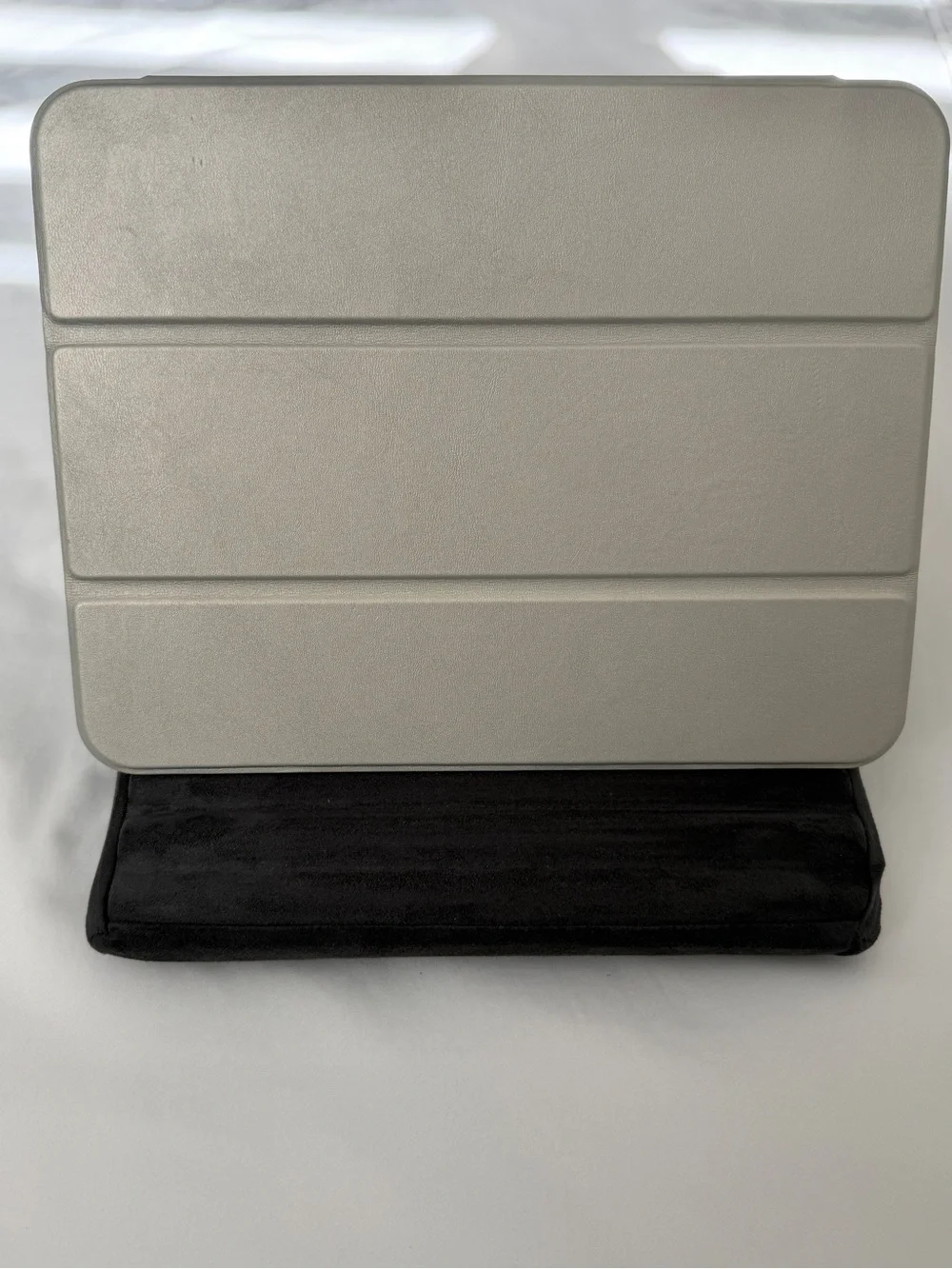 Tablet/ Cellphone Lap Pillow Stand - Home Accents